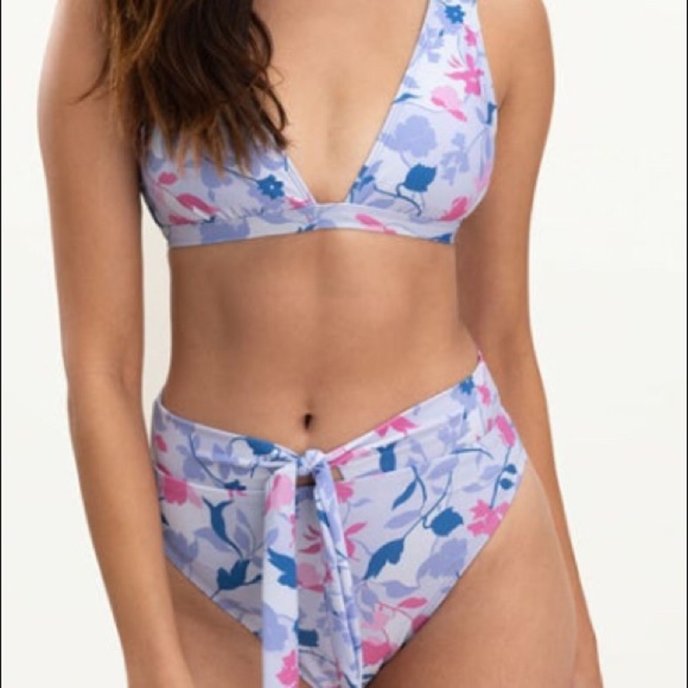 🆕 SPLENDID | FLORAL FLURRY BIKINI size M